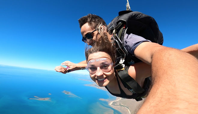 1300 skydvie Airlie 002
