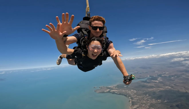 1300 skydvie Airlie 006