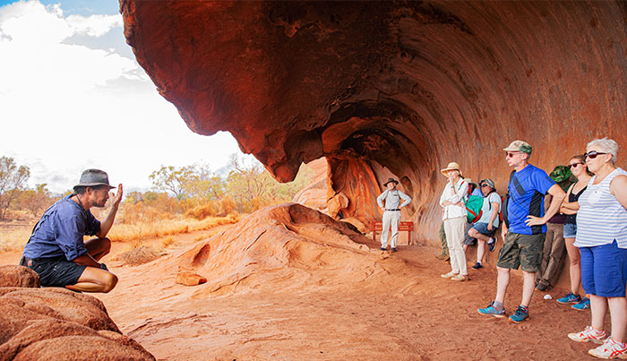 4 day 3 night outback escapeuluru kata tjuta kings canyon emu run experience8
