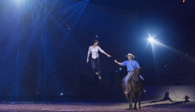 AOS Heartland Show Love Is In The Air 002