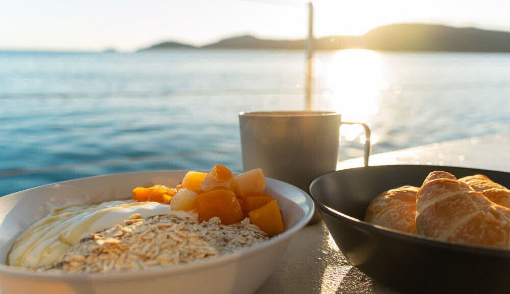 Apollo sailing whitsundays meal