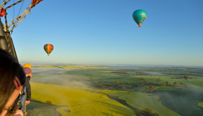 Ballooning over the Avon Valley (Includes transport from Perth and Breakfast) (3)