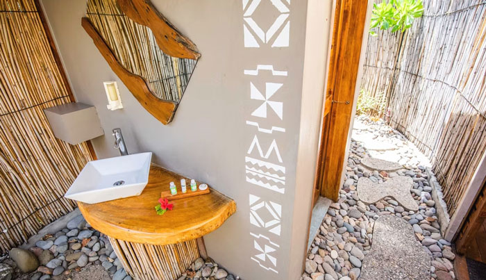 Barefoot Kuata Island Resort WEB 09