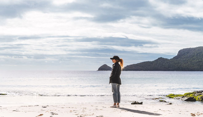 Bruny Island Safaris premium wine tour 241