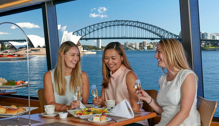 Captain Cook Cruises