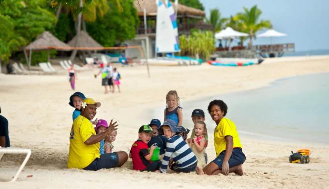 Castaway Island Fiji (2)