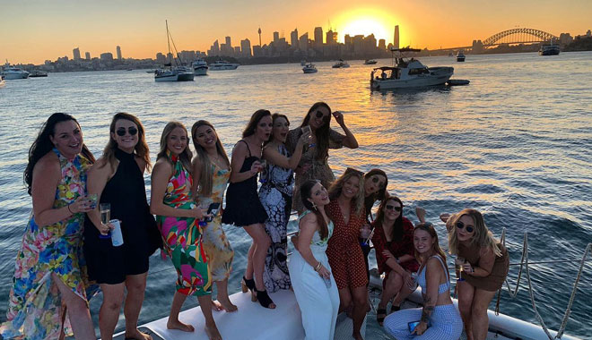 Champagne Sailing Sydney2