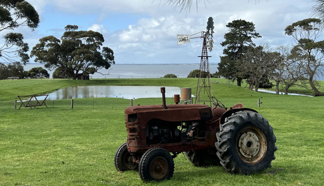 Churchill Island Farm Bus Tour 02
