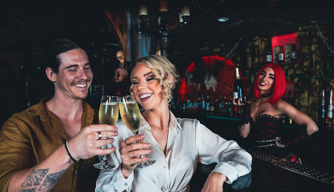 Dracula's Cabaret Dinner and Show 877