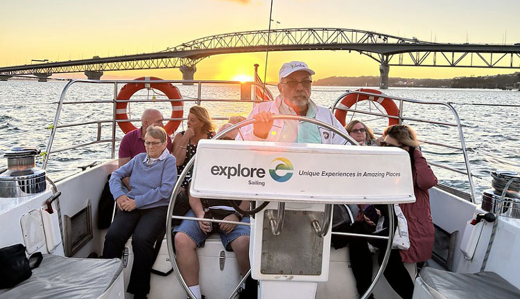 EXPLORE HARBOUR SAIL 009