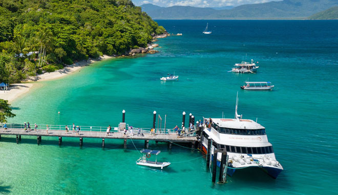 Fitzroy Island 1 Day / Half Day Package with Snorkel Equipment & Glass ...