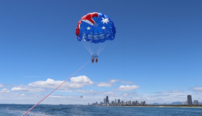 Gold Coast Parasail 02 web