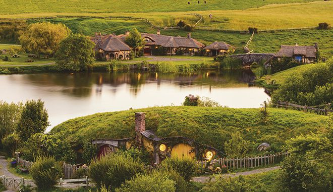 Hobbiton Movie Set 1
