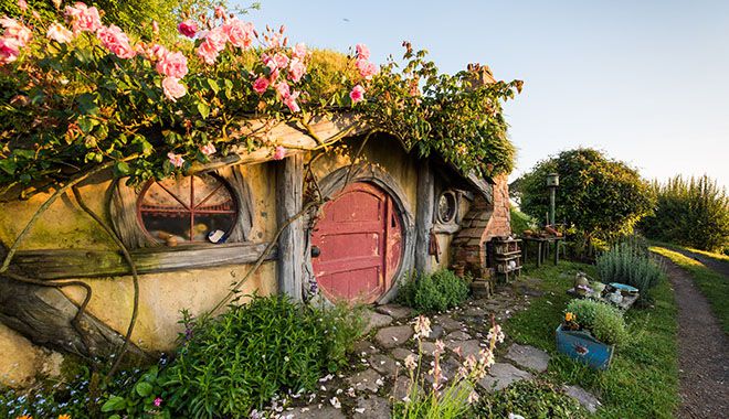 Hobbiton Movie Set 23