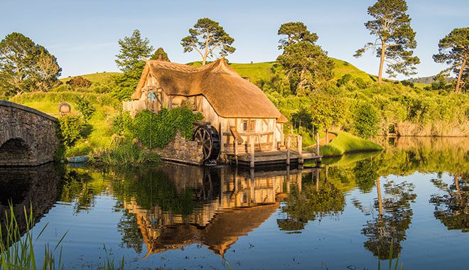 Hobbiton Movie Set 24