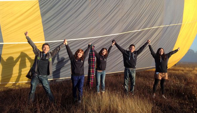 Hot Air Balloon with Champagne Breakfast 10