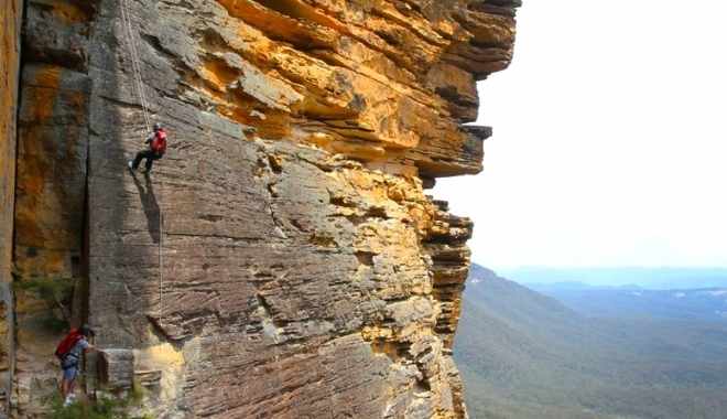 Intermediate Abseiling (4)