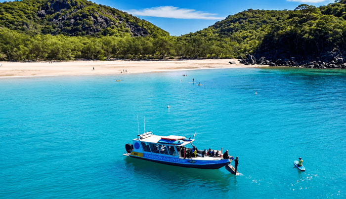 MAGNETIC ISLAND ADVENTURER TOUR 015