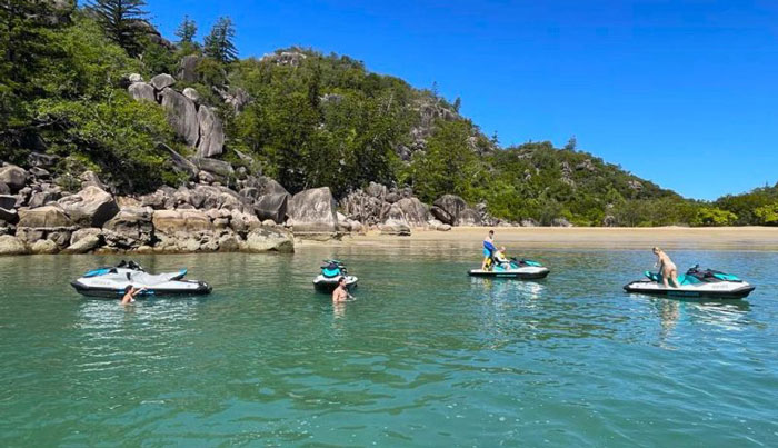 MAGNETIC ISLAND JET SKI TOUR  WEB 024