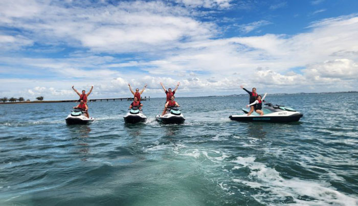 MORETON BAY JET SKI TOUR 212