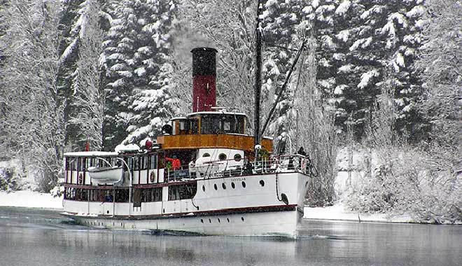 NZ TSS Earnslaw Steamship 03