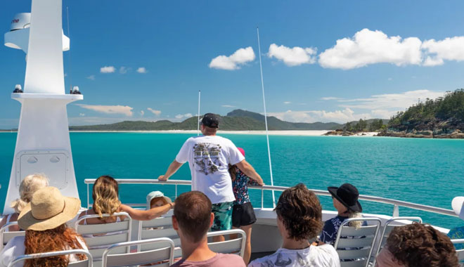 SEALINK WHITSUNDAYS 001