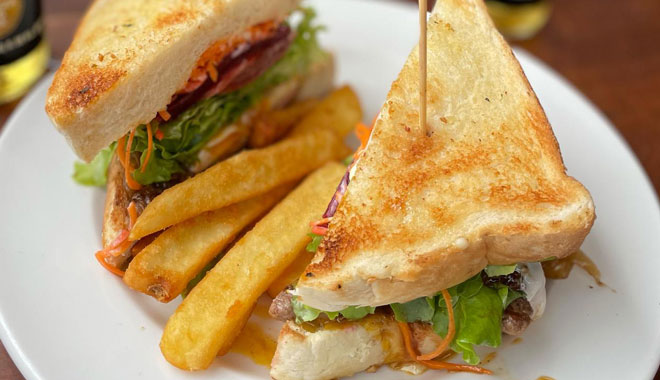 South Stradbroke Island   'Tour to Tipplers 25