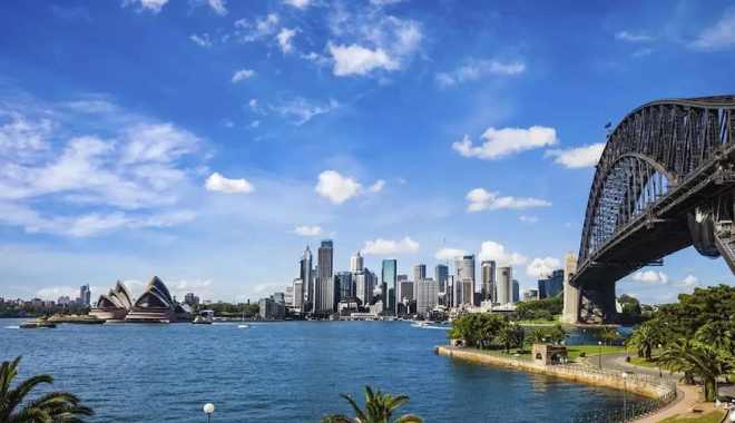 Sydney Experience Bondi Beach, Scenic Coastal Walks & Iconic City Landmarks (7)