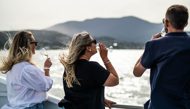 Tasmanian Wild Seafood Adventures4