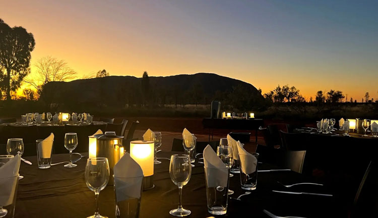 Uluru Base Sacred Sites Sunet & BBQ Dinner 2003