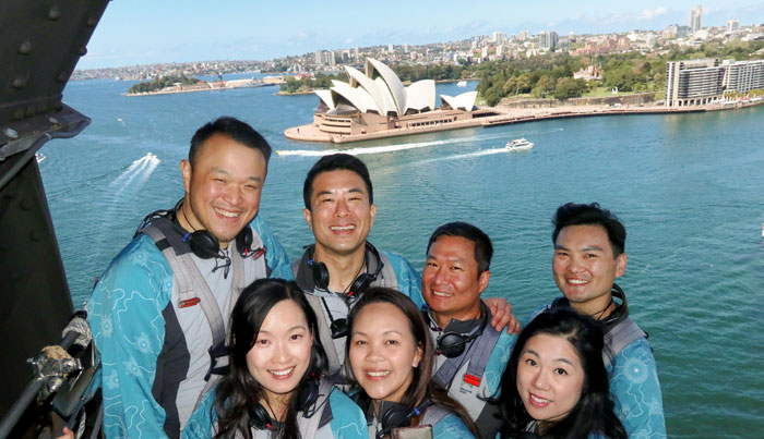 UnderBridge Walk 004