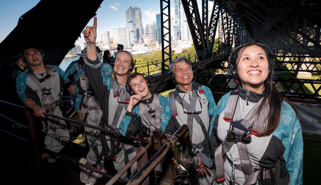 UnderBridge Walk 007