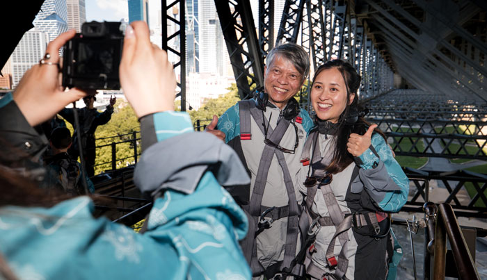 UnderBridge Walk 008