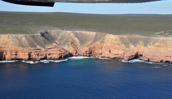 abrolhos islands pink lake gorges grand flight tour ex kalbarri1