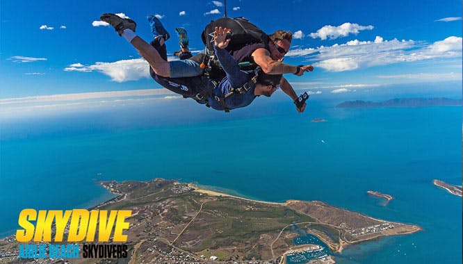 airlie beach skydiver 4 jpg