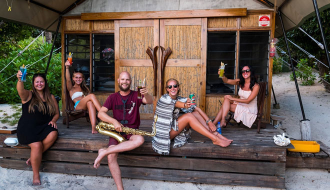 awesome fiji islands coconut cruiser 7 day 6 nights 4 islands2