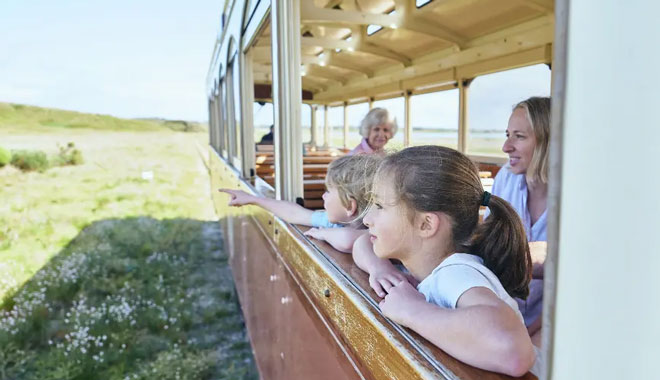 captain hussey historical train2