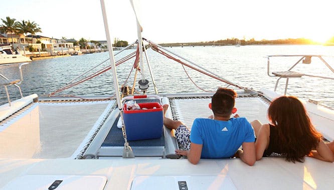 champagne sailing boat 4 jpg