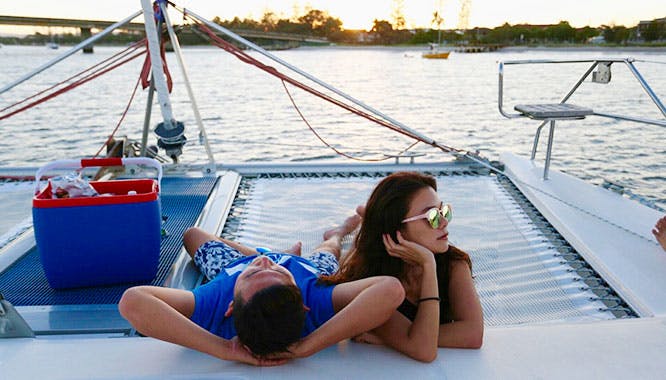 champagne sailing boat 5 jpg