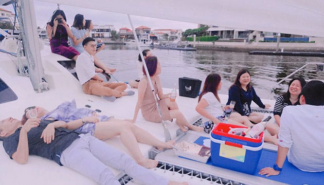 champagne sailing boat 8 jpg