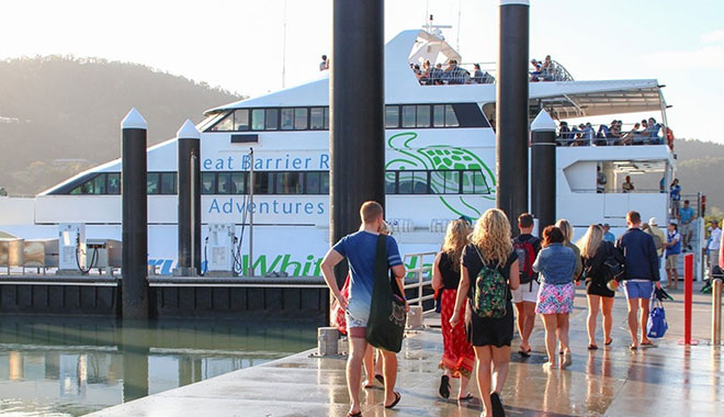cruise whitsundays