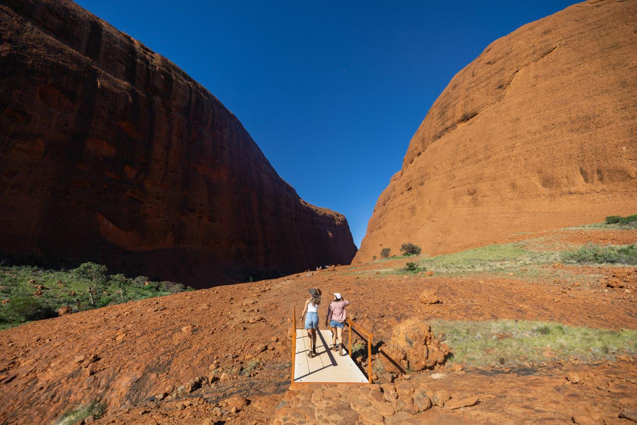 e8fb782f9b9148fe8a013d3358c81d67142157 Walpa Gorge  Kata Tjuta  1  lg