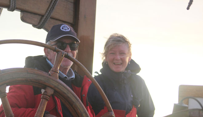 harbour cruise with historic goat island castles champagne tour2