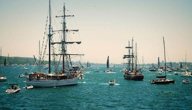 harbour cruise with historic goat island castles champagne tour4