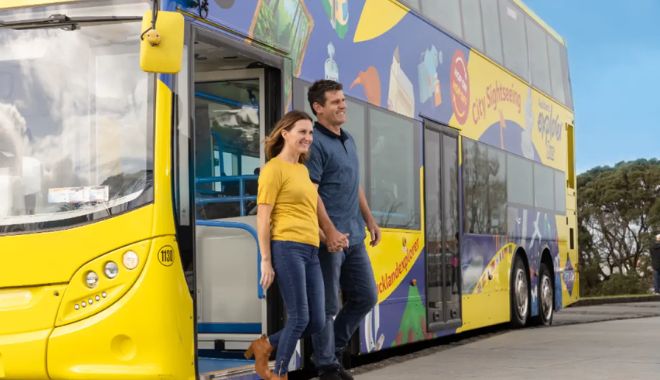 hop on hop of bus aukland (1)