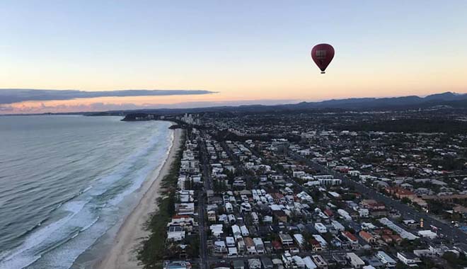 hot air balloon gold coast city 2