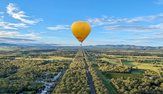 hot air cairns 001