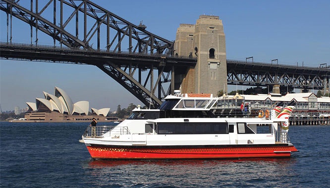 joy bar evening harbour cruise 1 jpg