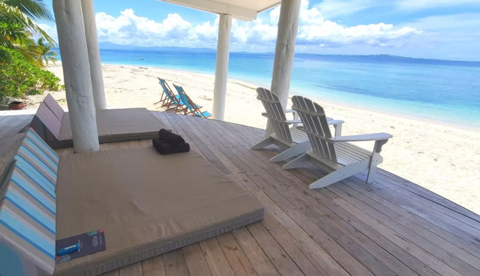 malamala beach club GRAND CABANA