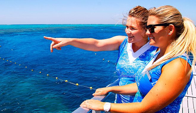 outer barrier reef pontoon platform marinlife cabin crew